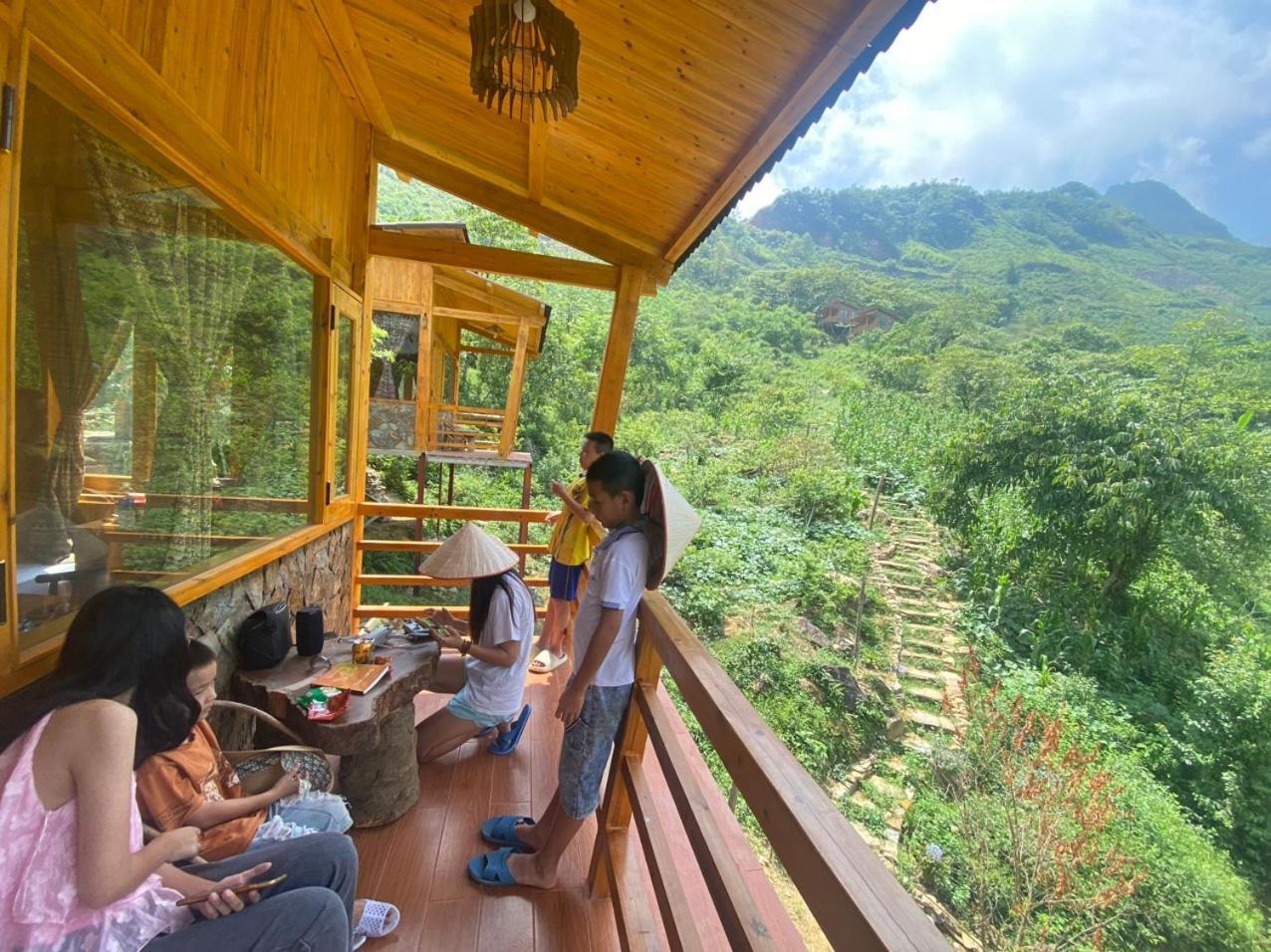 Ngu Chi Son Trekking Sapa Hotel Exterior photo