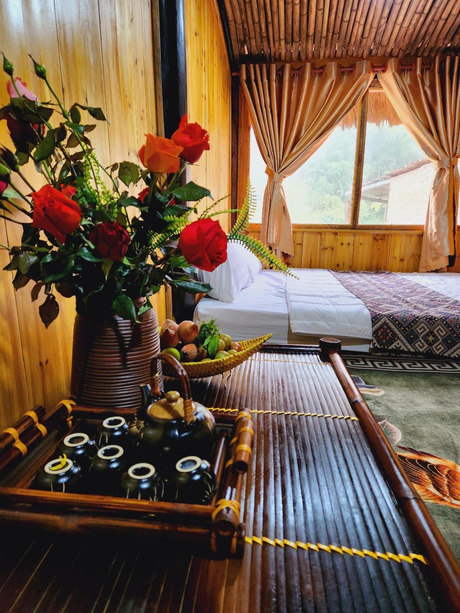 Ngu Chi Son Trekking Sapa Hotel Exterior photo